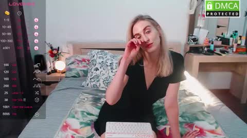 Snapshot of cute_milana chatting on 10-04-25, 07:39 Milana online show from 10-04-25, 07:39