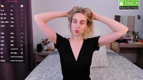 Milana online show from 04-25-26, 12:41