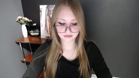 Veronica online show from 03-13-26, 07:59