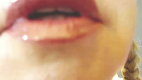 Snapshot of cute_phoenix chatting on 08-06-26, 02:52 cute_phoenix online show from 08-06-26, 02:52