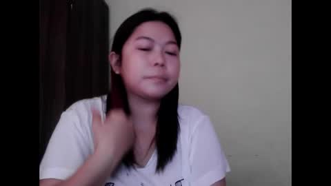 Snapshot of cute_slut09 chatting on 05-09-26, 07:46 Mimi online show from 05-09-26, 07:46