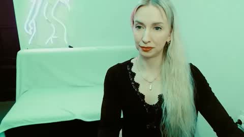 cute_smile_shy online show from 02-09-26, 06:56