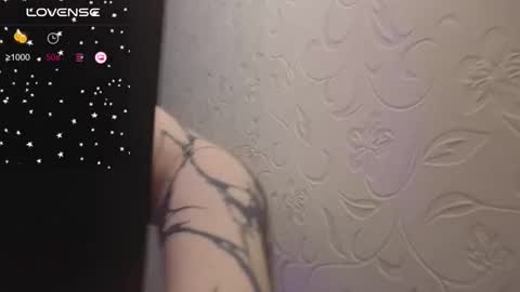 Snapshot of cute_summer_breathe chatting on 03-02-26, 04:58 Sue online show from 03-02-26, 04:58