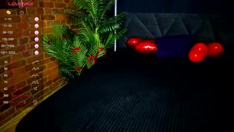 Snapshot of cute_tory chatting on 02-11-26, 08:25 Tory online show from 02-11-26, 08:25