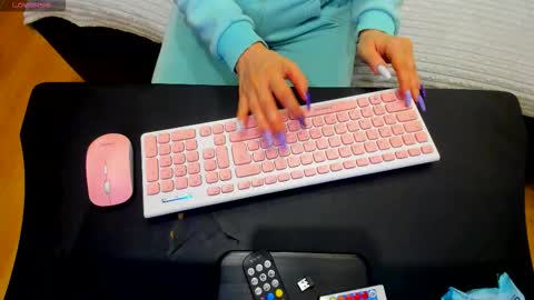 Snapshot of cute_tory chatting on 02-21-26, 07:37 Tory online show from 02-21-26, 07:37