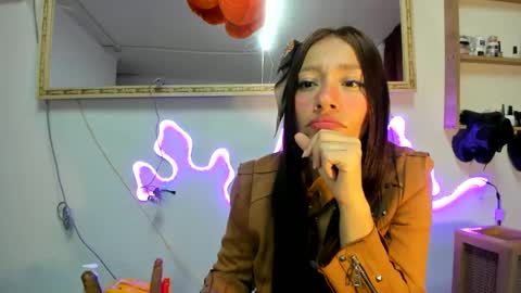 Snapshot of cute_zoe1 chatting on 02-21-25, 10:48 cute_zoe1 online show from 02-21-25, 10:48