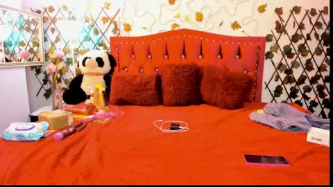 Snapshot of cute_zoe1 chatting on 09-18-25, 10:01 cute_zoe1 online show from 09-18-25, 10:01