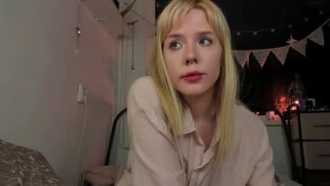 Amy online show from 11-21-25, 02:27