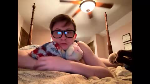 Snapshot of cuteboii29 chatting on 11-20-25, 04:45 cuteboii29 online show from 11-20-25, 04:45