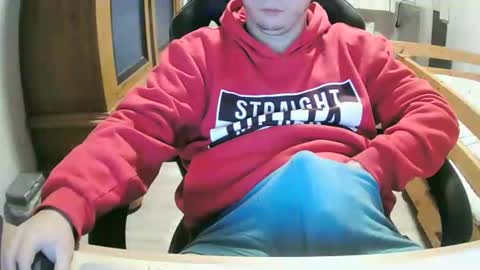 Cuteboy090 online show from 09-25-25, 01:48