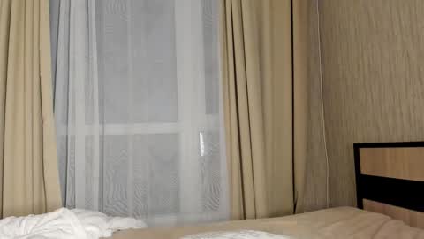 Snapshot of cutebuttslutty chatting on 01-01-25, 01:37 cutebuttslutty online show from 01-01-25, 01:37