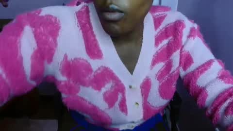 Snapshot of cutebuu chatting on 04-15-26, 10:43 cutebuu online show from 04-15-26, 10:43