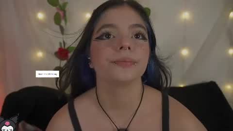 Snapshot of cutee_andrea chatting on 06-22-26, 02:35 Andrea 3 online show from 06-22-26, 02:35