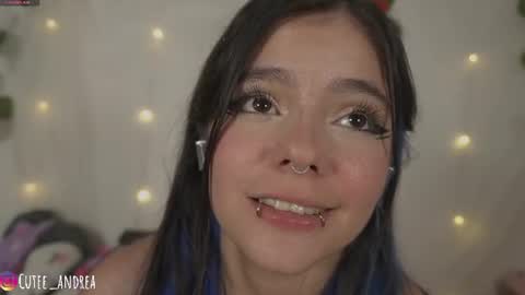 Snapshot of cutee_andrea chatting on 07-07-26, 07:23 Andrea 3 online show from 07-07-26, 07:23