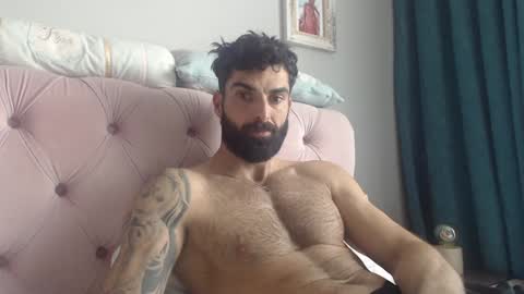 Snapshot of cuteeboy chatting on 01-26-25, 01:36 cuteeboy online show from 01-26-25, 01:36
