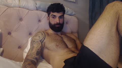 Snapshot of cuteeboy chatting on 01-28-25, 05:14 cuteeboy online show from 01-28-25, 05:14
