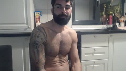 Snapshot of cuteeboy chatting on 01-28-25, 11:17 cuteeboy online show from 01-28-25, 11:17
