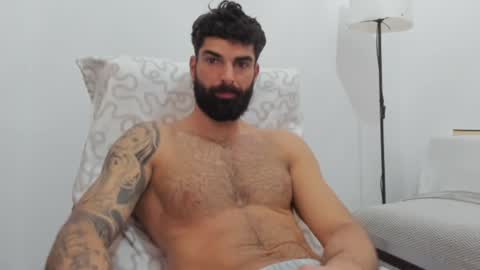 Snapshot of cuteeboy chatting on 02-01-25, 08:08 cuteeboy online show from 02-01-25, 08:08