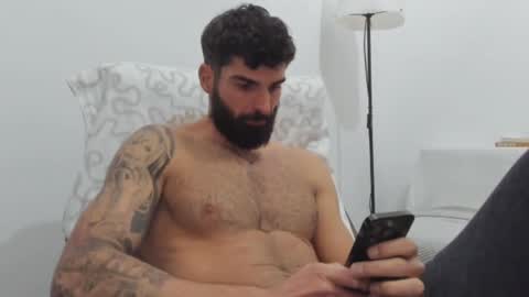 Snapshot of cuteeboy chatting on 02-11-25, 06:55 cuteeboy online show from 02-11-25, 06:55