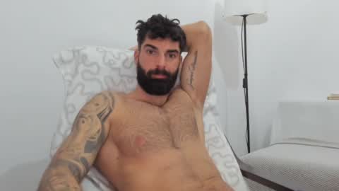 Snapshot of cuteeboy chatting on 02-12-25, 06:40 cuteeboy online show from 02-12-25, 06:40