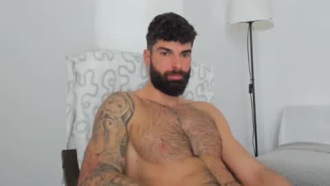 Snapshot of cuteeboy chatting on 02-25-25, 07:20 cuteeboy online show from 02-25-25, 07:20