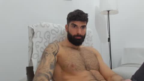 Snapshot of cuteeboy chatting on 02-25-25, 03:27 cuteeboy online show from 02-25-25, 03:27