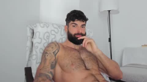 Snapshot of cuteeboy chatting on 02-26-25, 06:15 cuteeboy online show from 02-26-25, 06:15
