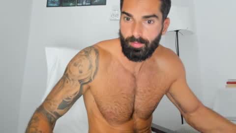 Snapshot of cuteeboy chatting on 09-15-25, 05:29 cuteeboy online show from 09-15-25, 05:29