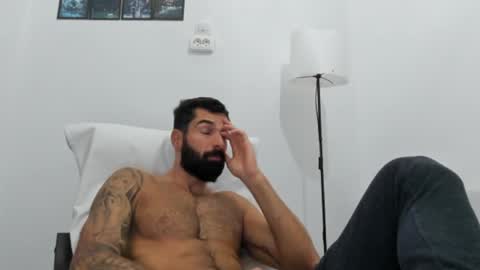 Snapshot of cuteeboy chatting on 10-03-25, 06:32 cuteeboy online show from 10-03-25, 06:32