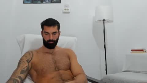Snapshot of cuteeboy chatting on 10-04-25, 06:00 cuteeboy online show from 10-04-25, 06:00