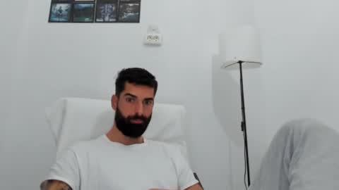 Snapshot of cuteeboy chatting on 10-17-25, 06:49 cuteeboy online show from 10-17-25, 06:49