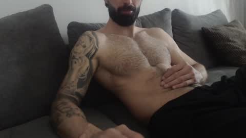 cuteeboy online show from 04-28-26, 05:23