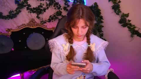 Foxy online show from 11-28-25, 02:53