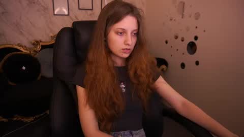 Foxy online show from 06-15-26, 12:51