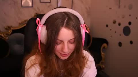 Foxy online show from 06-16-26, 01:47