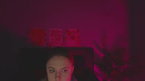 Snapshot of cutefever chatting on 05-19-26, 01:11 Amyy online show from 05-19-26, 01:11