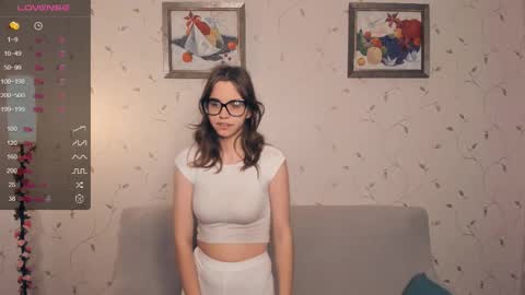 Melisa online show from 10-26-25, 07:42