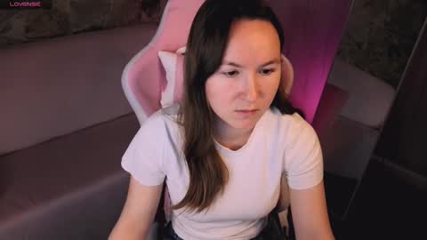 Snapshot of cuteglory chatting on 02-27-26, 02:11 cuteglory online show from 02-27-26, 02:11