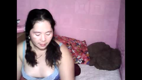 Snapshot of cutehornymom chatting on 09-29-25, 05:51 cutehornymom online show from 09-29-25, 05:51