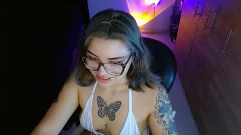 isabella online show from 02-17-26, 04:57