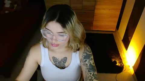 isabella online show from 07-13-26, 06:33
