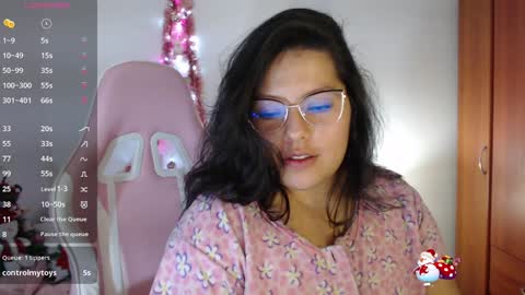Snapshot of cutejess45 chatting on 12-17-24, 08:34 tell me jess   online show from 12-17-24, 08:34