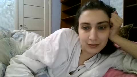 Snapshot of cutekattie chatting on 10-24-25, 03:41 cutekattie online show from 10-24-25, 03:41