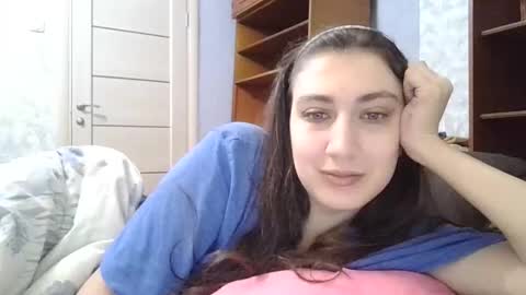 Snapshot of cutekattie chatting on 11-26-25, 05:19 cutekattie online show from 11-26-25, 05:19