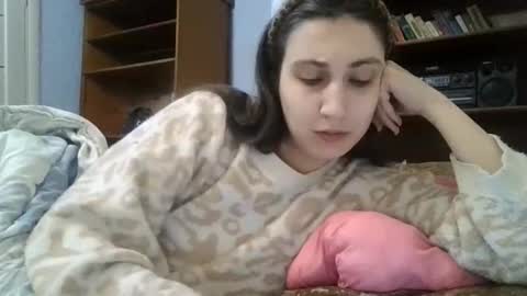 Snapshot of cutekattie chatting on 12-15-25, 04:50 cutekattie online show from 12-15-25, 04:50