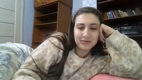 Snapshot of cutekattie chatting on 12-18-25, 05:02 cutekattie online show from 12-18-25, 05:02
