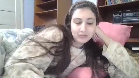 Snapshot of cutekattie chatting on 02-01-26, 06:01 cutekattie online show from 02-01-26, 06:01