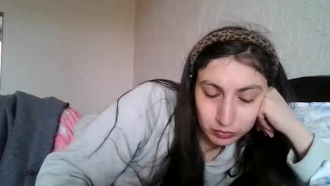 cutekattie online show from 05-04-26, 03:57