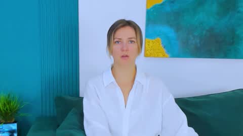 cutemirage online show from 10-09-25, 02:48