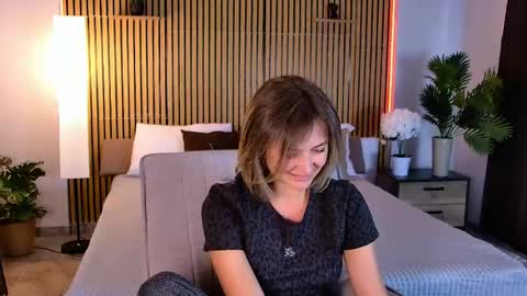 Snapshot of cutemirage chatting on 05-23-26, 02:54 cutemirage online show from 05-23-26, 02:54